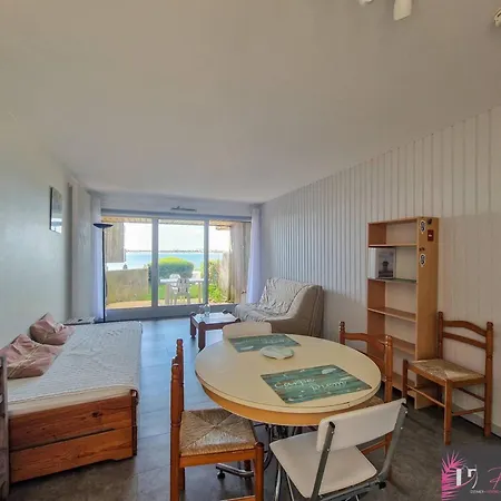 Meuble Pour 3 Personnes A 50m De La Avec Terrasse - Fr-1-825-54 شقة *